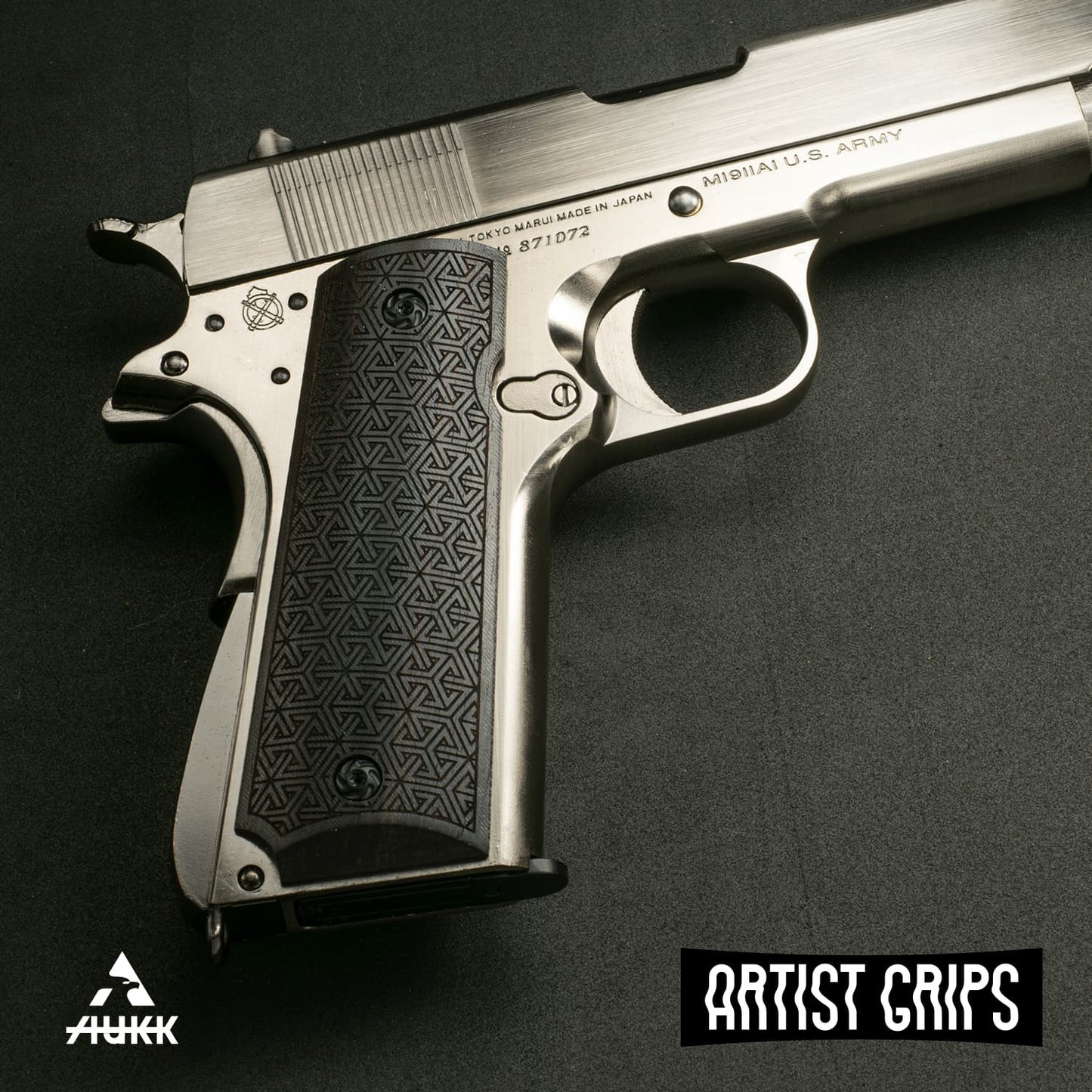 1911 Full Size Black Ebony Pistol Grips Bas-relief 3D misalignment