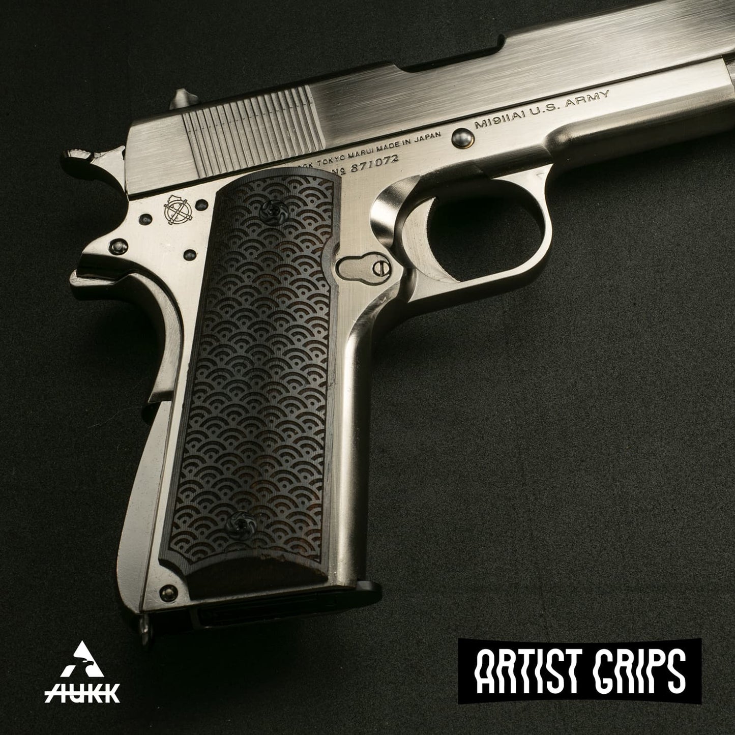 1911 Full Size Black Ebony Pistol Grips Bas-relief Japanese Wave Pattern