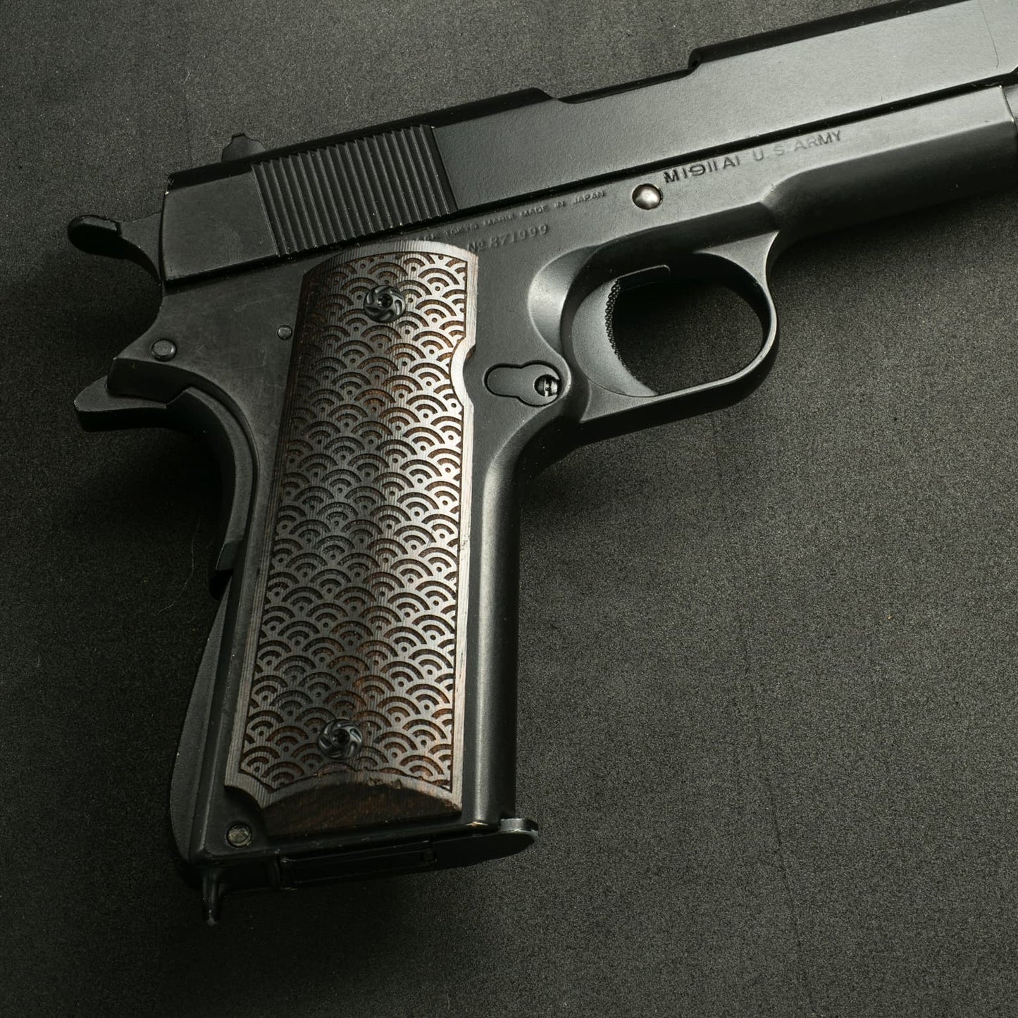 1911 Full Size Black Ebony Pistol Grips Bas-relief Japanese Wave Pattern