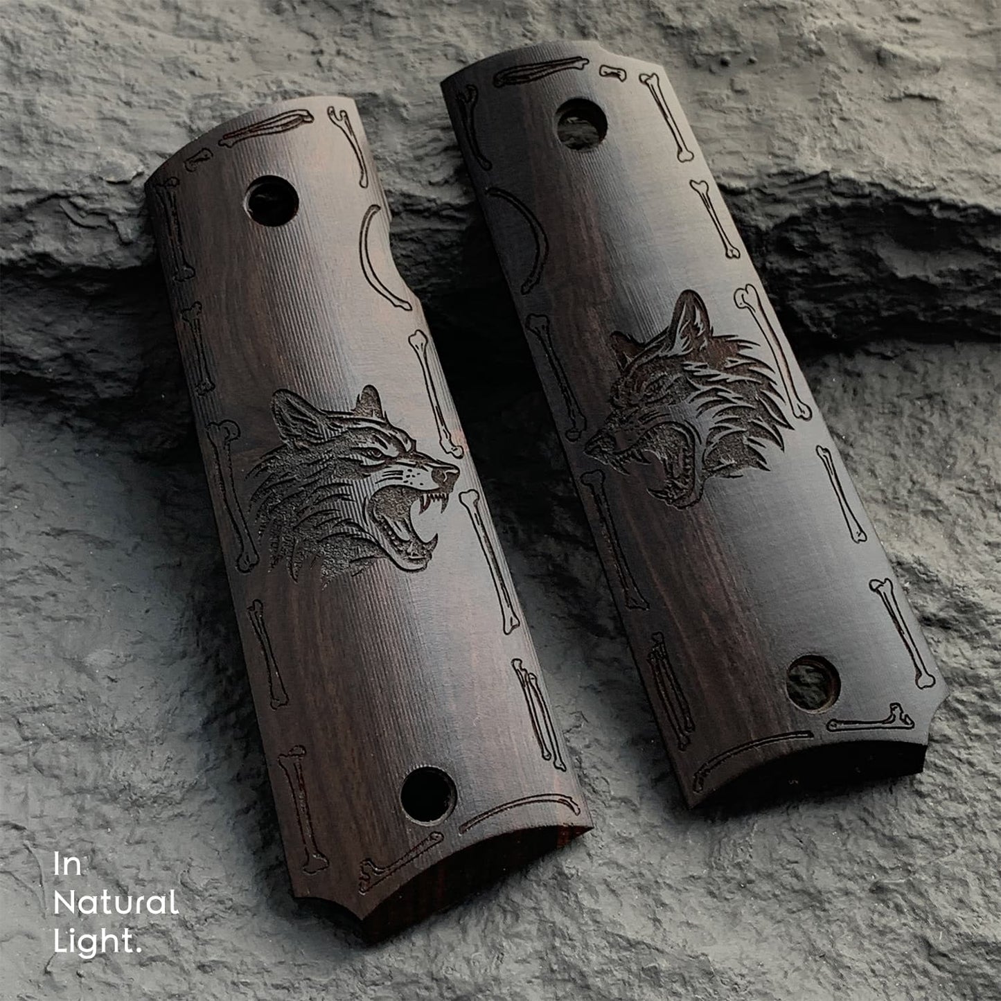 1911 Full Size Black Ebony Pistol Grips Bas-relief Wolf D2